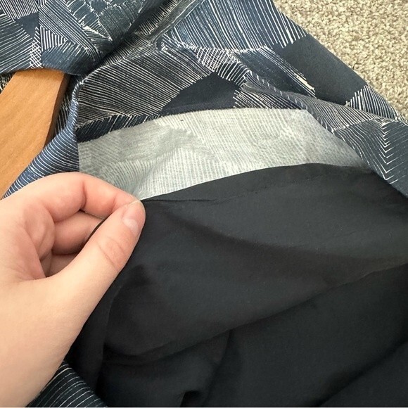 BOSS Hugo Dokysina Abstract Floral Sheath Dress Size 8 - Picture 11 of 15